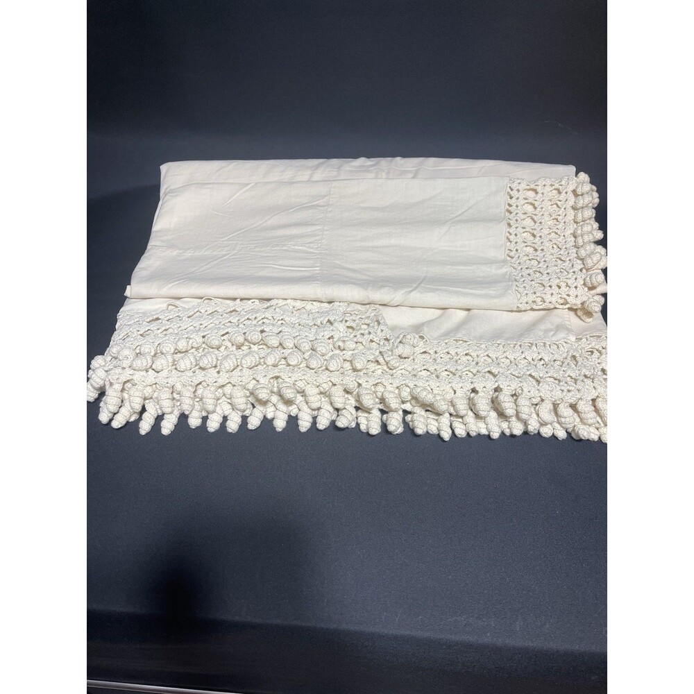 Vintage Hand Made Full Size Dust Ruffle Cream Color Popcorn Lace (One Of A Kind)